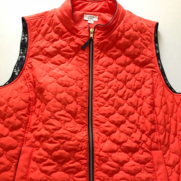 crown & ivy Jackets & Blazers - NWT Crown & Ivy quilted vest. Tomato red with navy